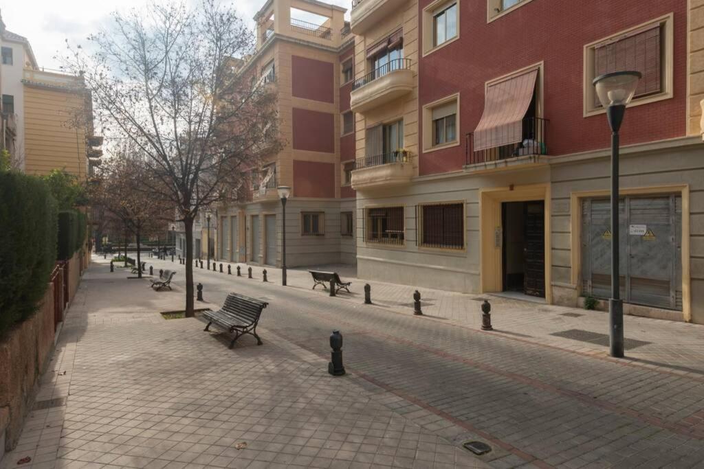 Fabuloso Piso Paseo de la Bomba 2 free parking Granada Exterior foto